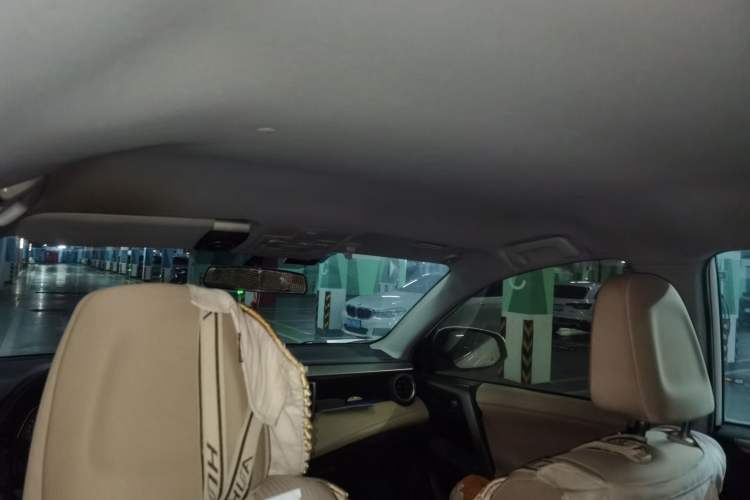 Used Toyota RAV4 2013 2.0L CVT Two-Wheel Drive Urban Edition