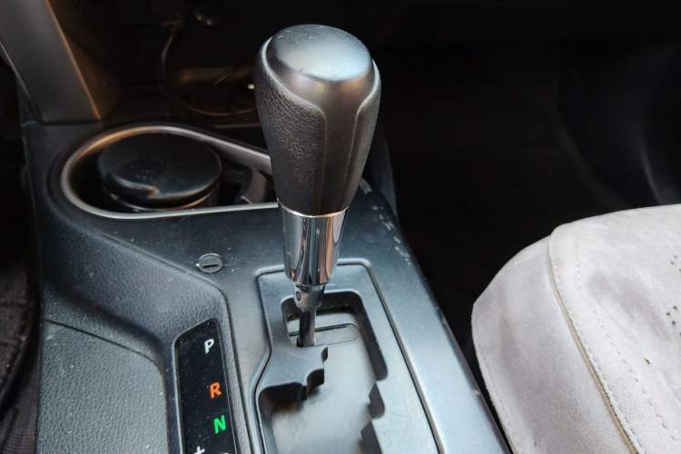 Used Toyota RAV4 2016 2.0L CVT Two-Wheel Drive Comfort Edition China V Standard
