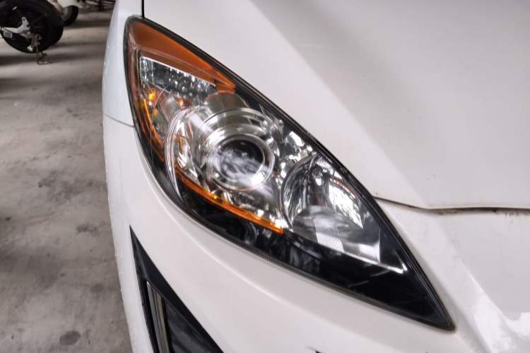 Used Mazda Mazda 3 2015 Hatchback 2.0L Automatic Sport Model