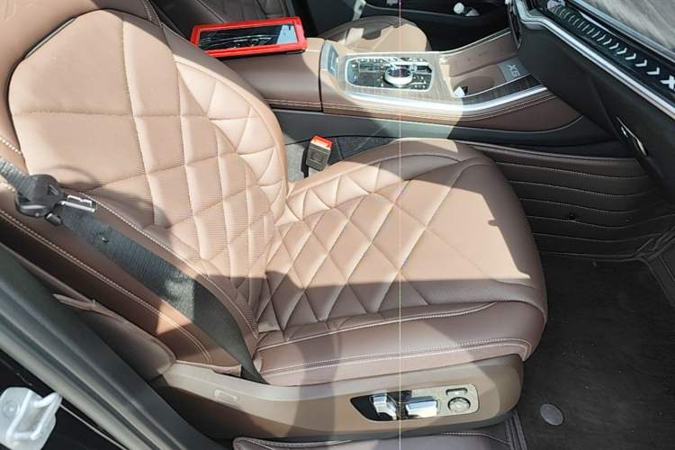 Used BMW X5 2023 xDrive 40Li M Sport Package