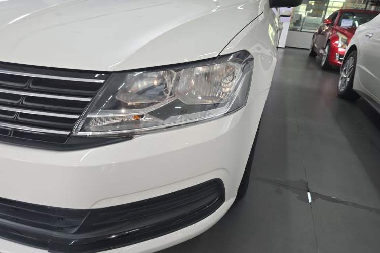 Used Volkswagen Lavida 2018 Classic 1.5L Automatic Fashion Edition China VI Standard