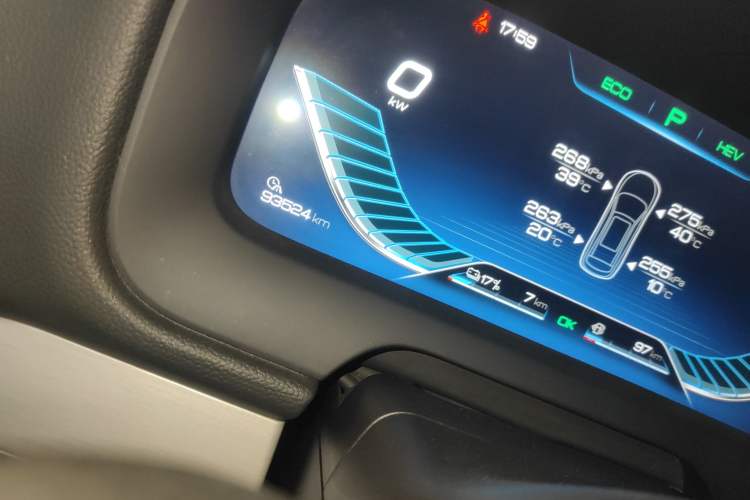 Used BYD Tang New Energy 2018 DM 2.0T All-Wheel Drive Smart Connect & Enjoyment Model 7 Seats China V Emission Standard Odometer Close Up