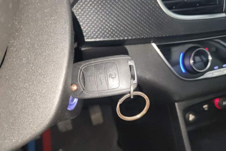 Used Baojun 730 2019 1.5T Manual Fashion Model 7-seater China VI