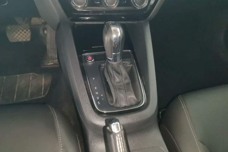 Used Volkswagen Sagitar 2017 1.6L Automatic Comfort Model
