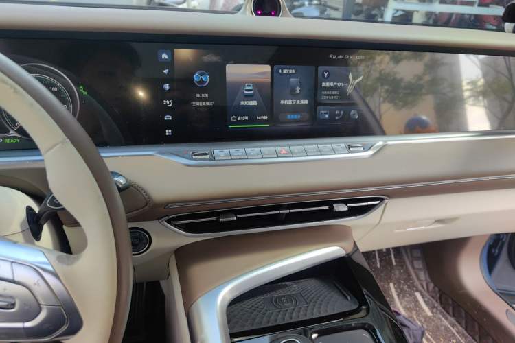 Used VOYAH FREE 2021 Four-Wheel Drive Standard Range-Extended Exclusive Luxury Package