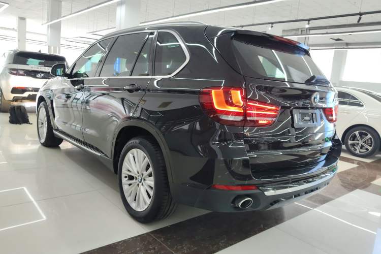 Used BMW X5 2017 xDrive28i
