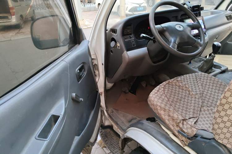 Used Jinbei Hiace 