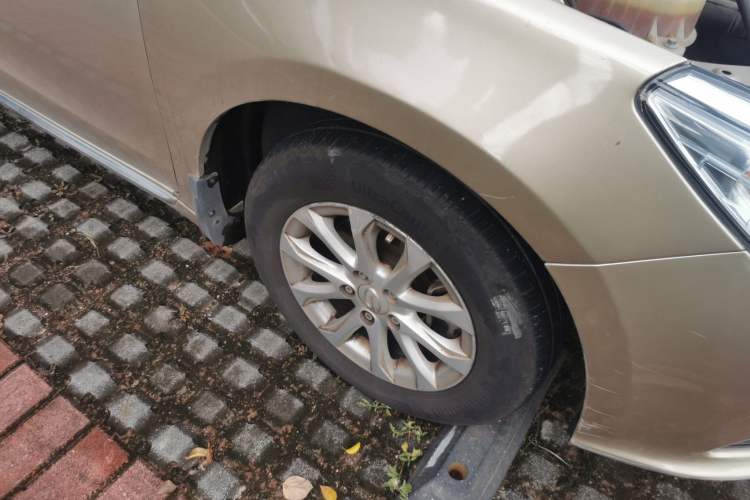 Used GAC Trumpchi GA3S Vision 2014 1.6L Manual Elite Edition
