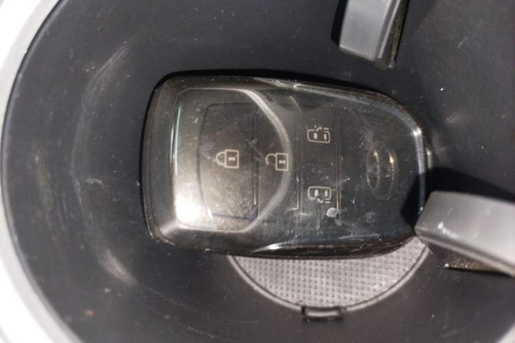 Used Toyota SIENNA 2024 2.5L Hybrid Comfort Edition Vehicle Key