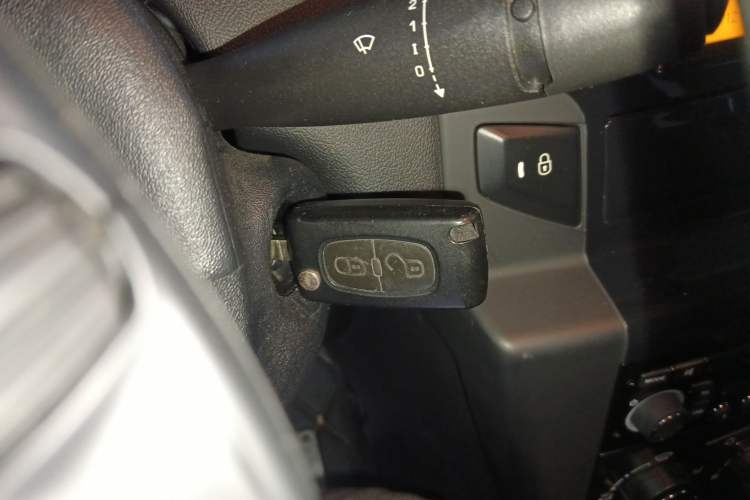 Used Citroen C-Quatre 2014 VTS Version 1.6L Manual - Premium Model Vehicle Key