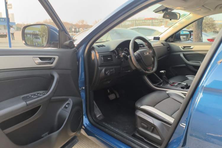 Used Qoros 5 2017 1.6T Automatic Prestige Model
