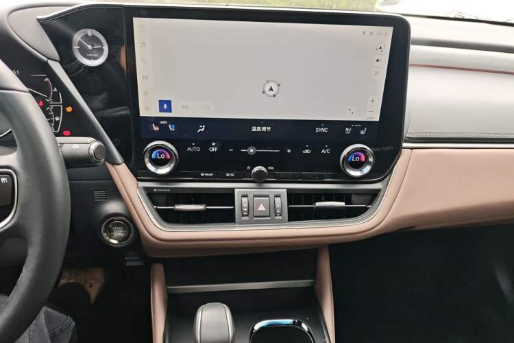 Used Lexus ES 2024 200 Premium Edition Audio And AC Panel