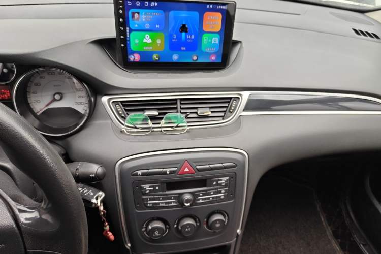 Used Peugeot 308 2014 Enjoy Edition Classic 1.6L Manual YouShang Model Audio And AC Panel