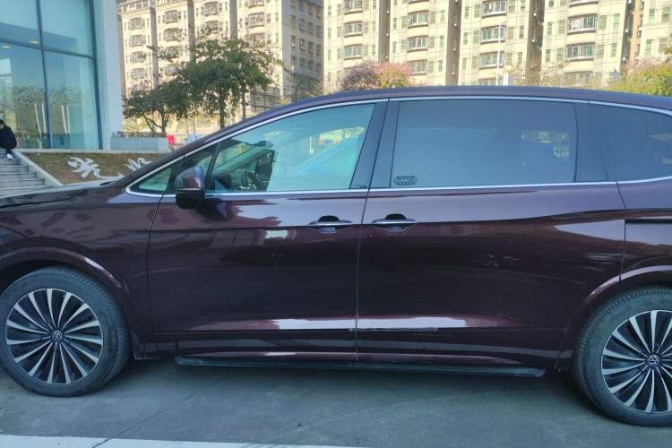 Used Volkswagen Viloran 2020 380TSI Prestige Edition
