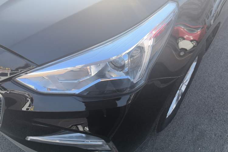 Used Haval M6 2017 1.5T Automatic Two-Wheel Drive Urban Model
