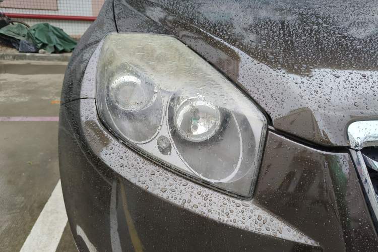 Used Geely Auto GX7 2015 Sports Edition 2.0L Automatic Luxury Upgrade Version China V Standard
