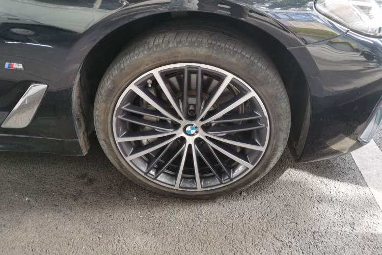 Used BMW 5 Series 2022 Restyled 530Li Leading Edition M Sport Package