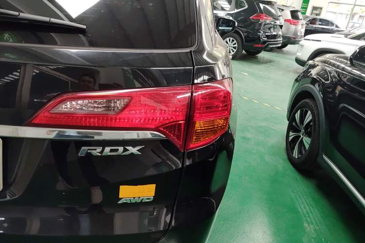 Used Acura RDX 2013 3.5L Four-Wheel Drive Luxury Edition