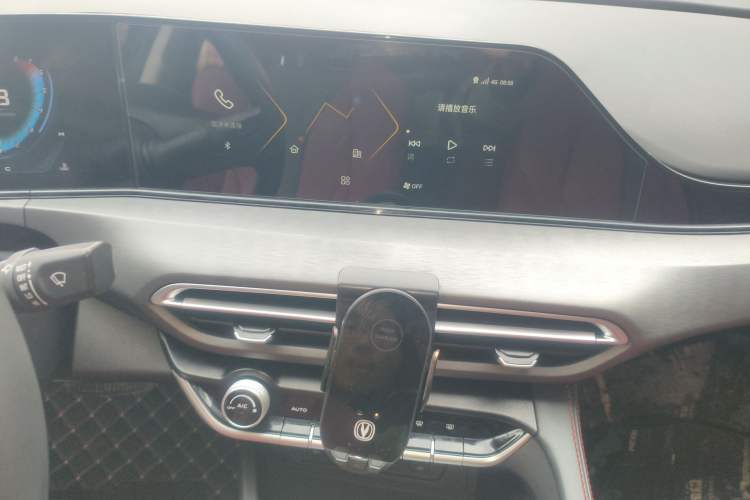 Used CHANGAN Eado 2021 PLUS Blue Whale NE 1.4T GDI DCT Prestige Model
