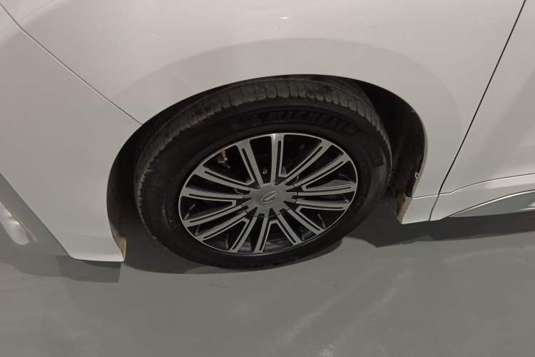 Used GAC Trumpchi M8 2021 Master Series 390T Prestige Edition Left Front Wheel Hub