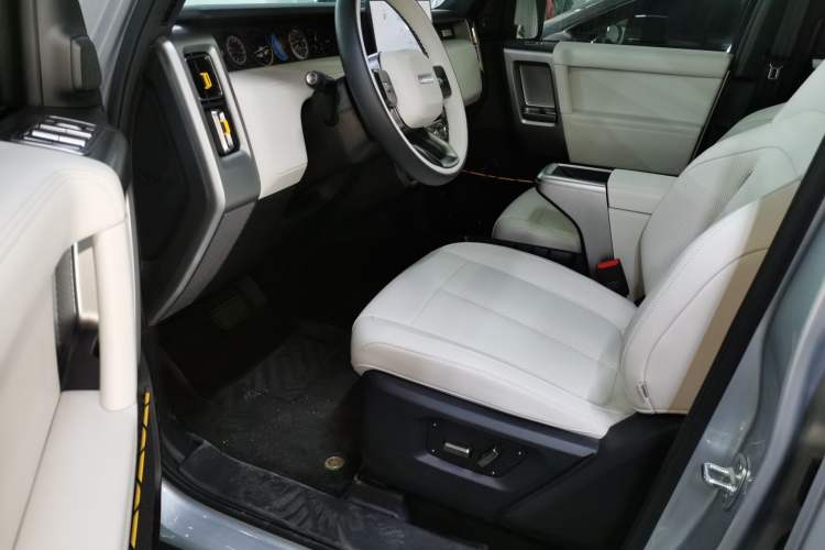 Used iCAR V23 2025 501 Four-Wheel Drive Advanced Version Left Front Seat