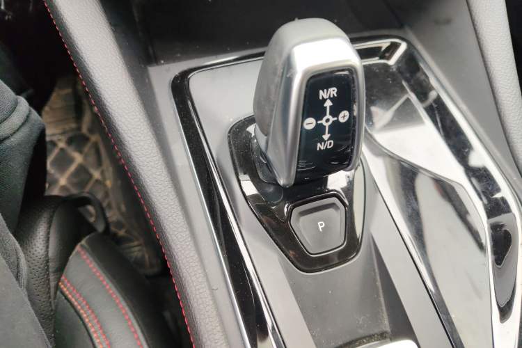 Used Lynk & Co 02 2018 1.5T DCT Two-Wheel Drive Sporty Version China V Standard
