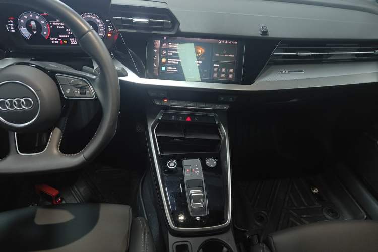 Used Audi A3 2021 Sportback 35 TFSI Fashionable Sports Model Audio And AC Panel