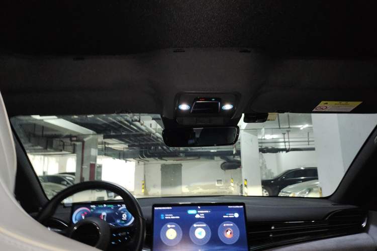 Used BYD Seal 2022 550 km Standard Range Rear-Wheel Drive Prestige Version
