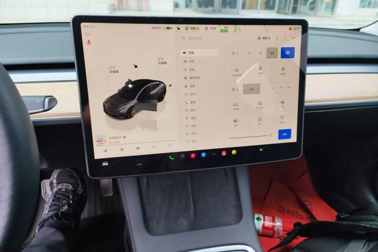 Used Tesla Model 3 2022 Rear-Wheel-Drive Version Audio And AC Panel