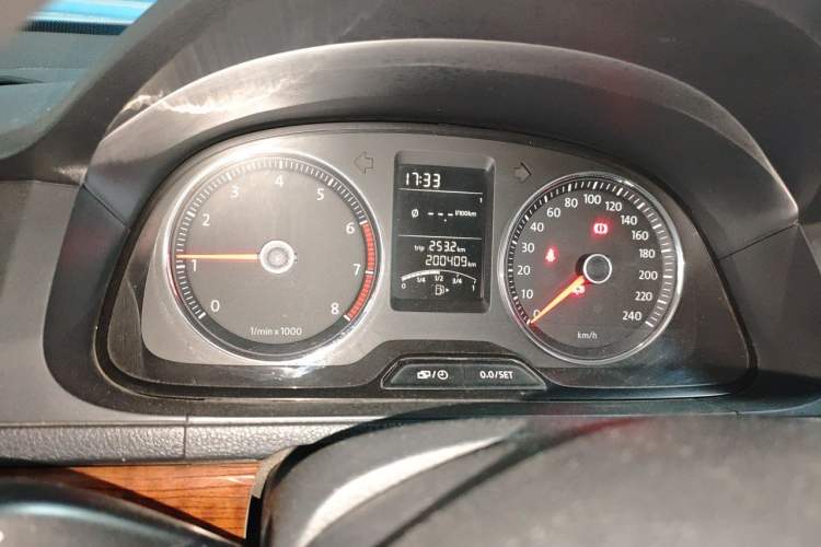 Used Volkswagen Lavida 2013 1.4TSI Manual Comfort Edition