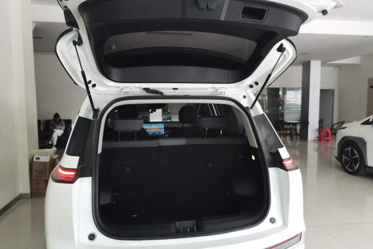 Used AION Y 2023 Plus 510 Enjoy Edition Trunk