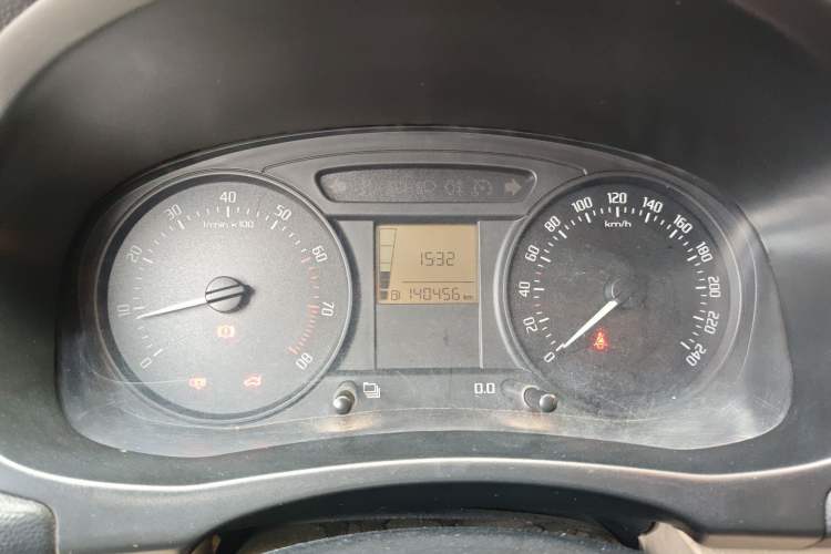 Used Skoda Fabia 2012 1.4L Manual Crystal Edition
