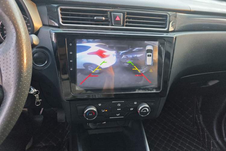 Used Dongfeng Fengon 580 2020 1.8L Manual Comfort Model Audio And AC Panel