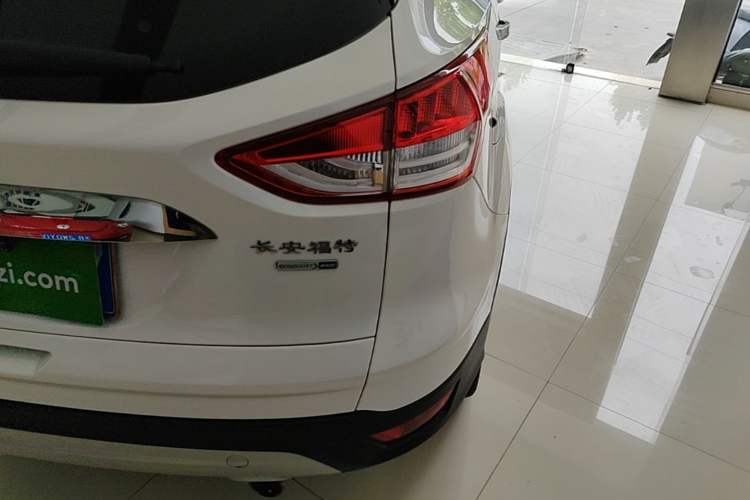 Used Ford Kuga 2013 2.0L GTDi Four-Wheel-Drive Elite Model
