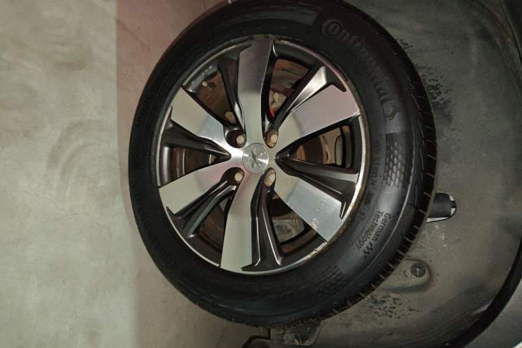 Used Peugeot 2008 2018 1.6L Automatic Trend Edition Right Rear Wheel Hub