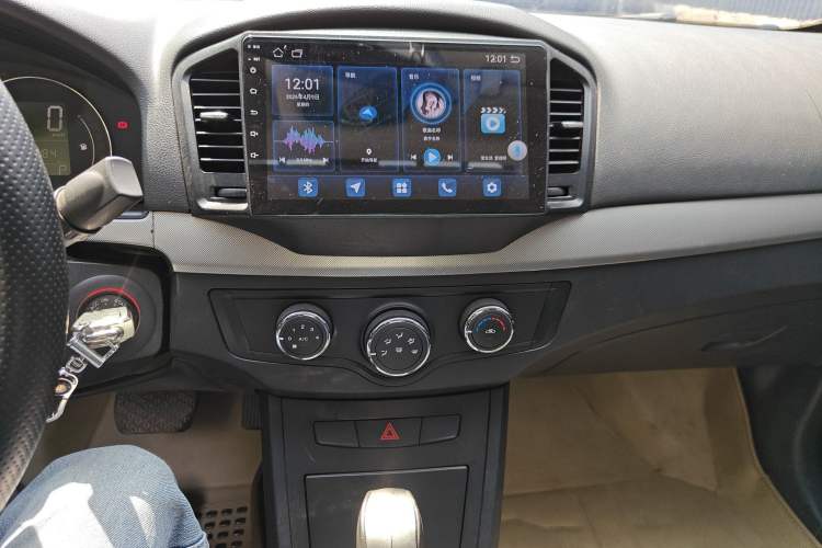 Used Roewe 350 2011 350S 1.5L Automatic Xunyue Edition Audio And AC Panel