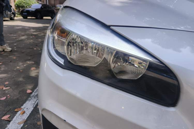 Used BMW 2 Series Active Tourer 2016 218i Fashion Model Right Front Headlight