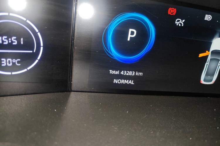 Used CHANGAN UNI-V 2022 2.0T Leading-Speed Edition Odometer Close Up