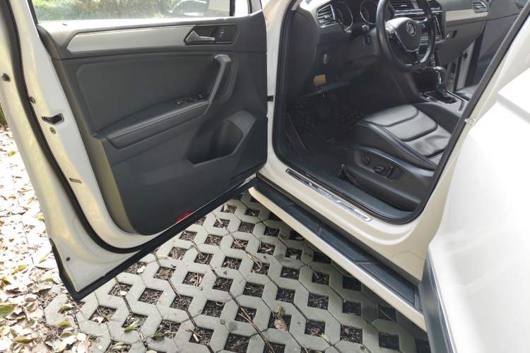 Used Volkswagen Tiguan L 2018 Facelift 330TSI Automatic Two-Wheel Drive Luxury Edition
