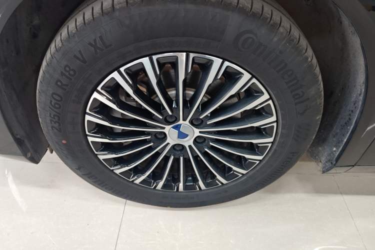 Used Denza D9 2024 DM-i 1050 Luxury Model