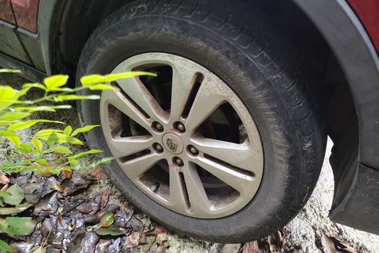 Used CHANGAN OSHAN CX70 2016 1.6L Manual Luxury Model