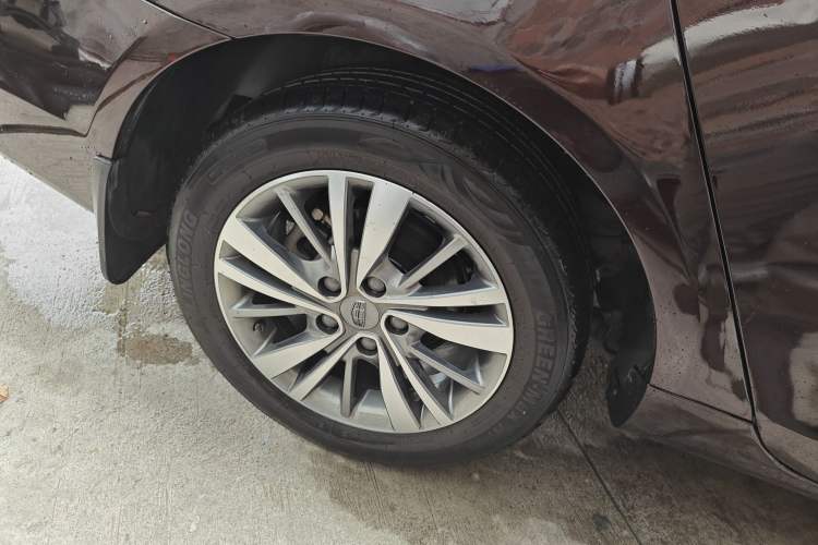 Used Geely Auto Emgrand 2018 1.5L Manual Upward Connect Edition Right Rear Wheel Hub