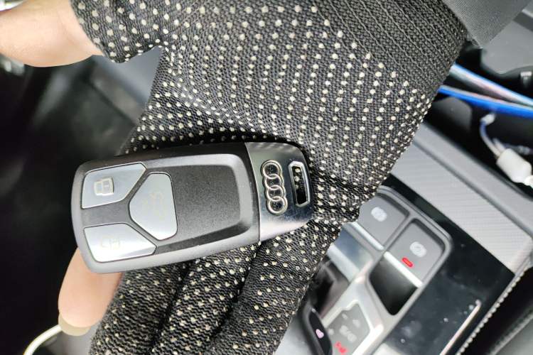 Used Audi Q5L 2022 40T Luxury Dynamic Model