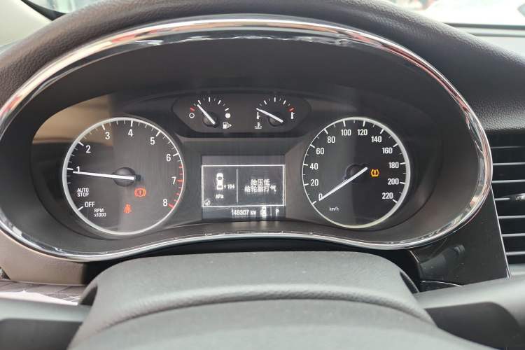 Used Buick Encore 2017 18T Automatic Two-Wheel Drive Urban Fashion Model