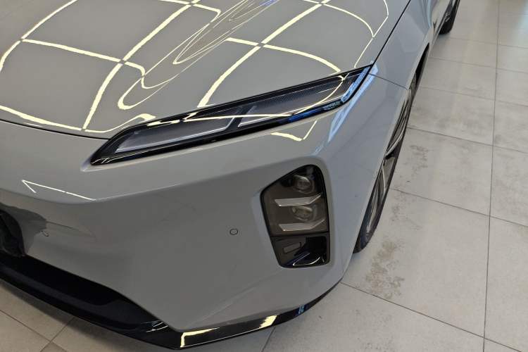 Used Nio ET5T 2025 75 kWh Touring Left Front Headlight