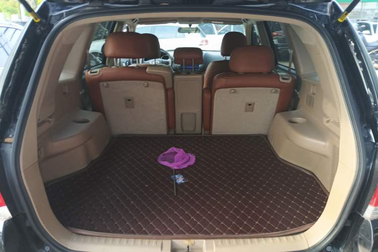 Used Toyota Highlander 2012 2.7L 2WD 5-Seater Elite Edition Trunk