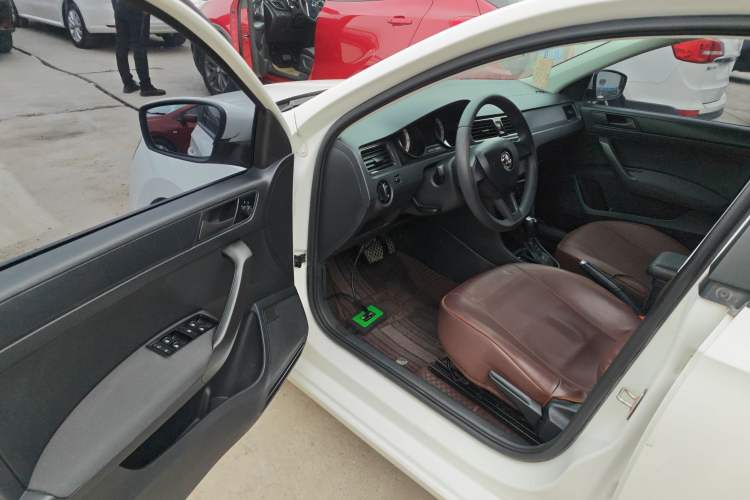 Used Skoda Rapid Spaceback 2019 1.5L Automatic Standard Edition