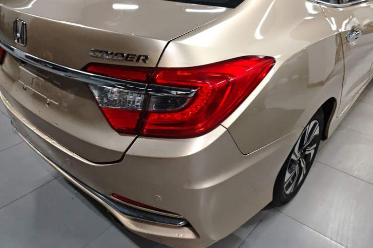 Used Honda Crider 2016 1.8L CVT Luxury Edition
