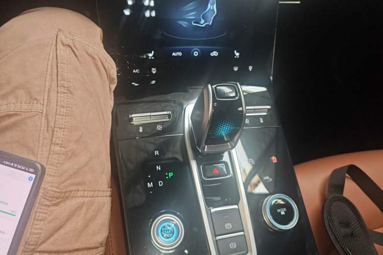 Used Chery Tiggo 8 PLUS 2022 Kunpeng Edition 390TGDI DCT Luxury Version Gear Lever