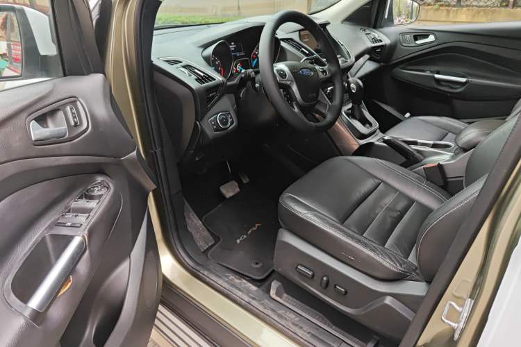 Used Ford Kuga 2015 2.0L GTDi Four-Wheel Drive Prestige Model